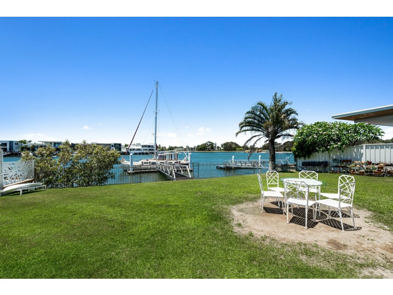 37 Neerim Drive, Mooloolaba QLD 4557