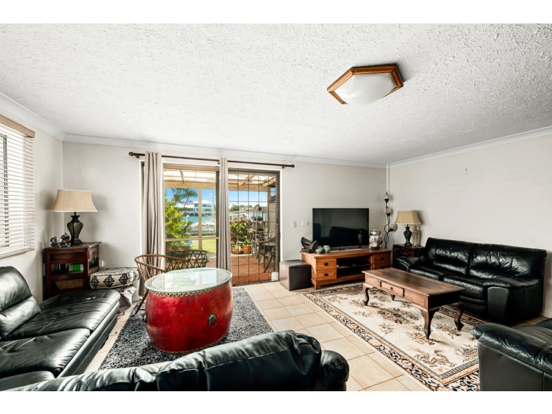 37 Neerim Drive, Mooloolaba QLD 4557