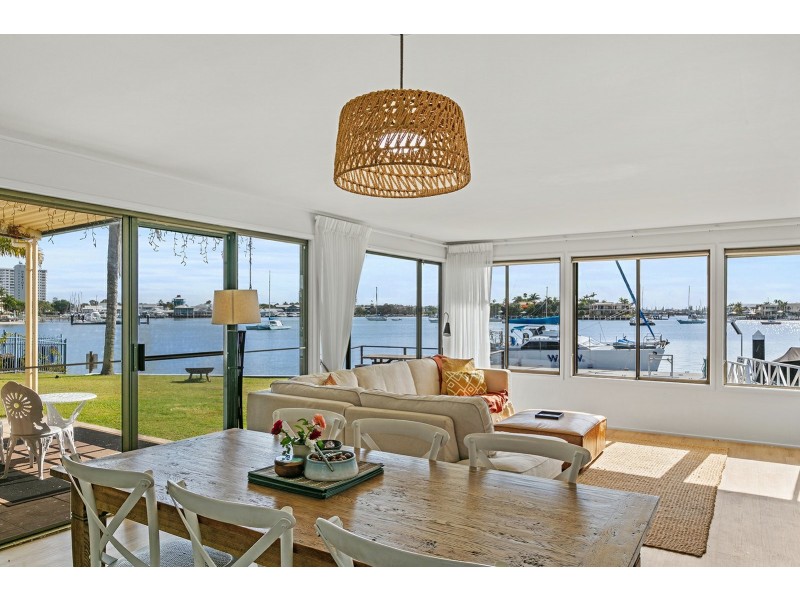 38 Culbara Street, Mooloolaba QLD 4557