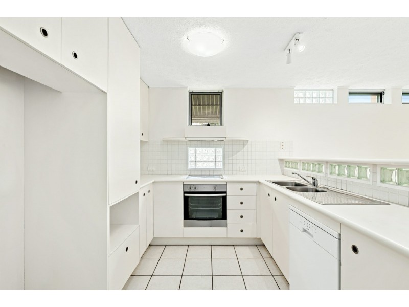 2/12 Kate Street, Alexandra Headland QLD 4572