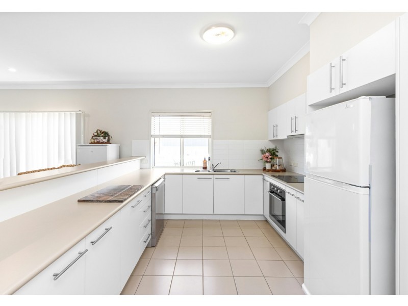 27 Northbrook Street, Caloundra West QLD 4551
