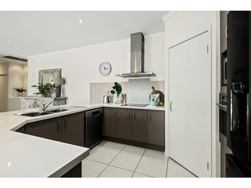 5 Waringa Court, Minyama QLD 4575