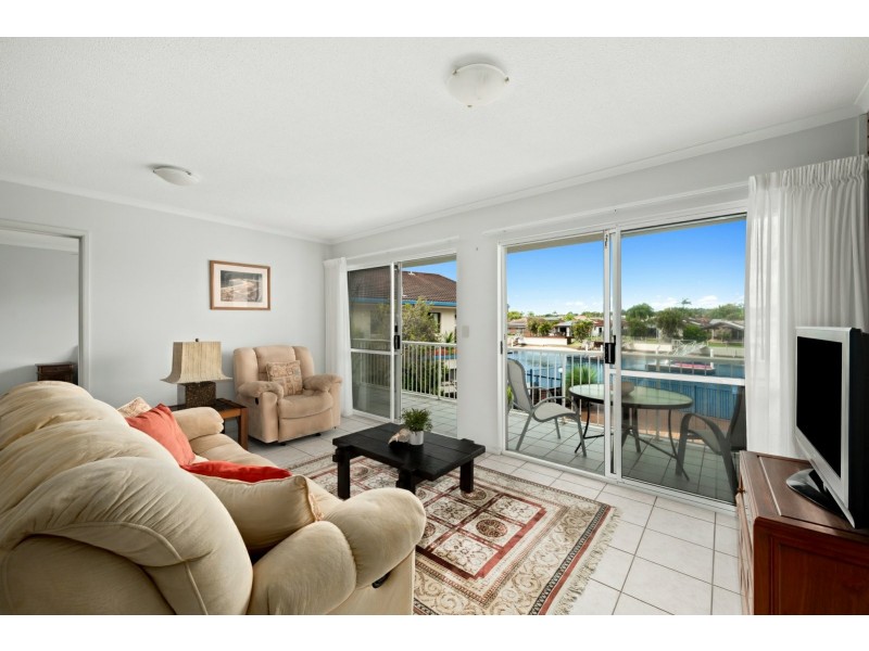 Unit 5/91 Goonawarra Drive, Mooloolaba QLD 4557