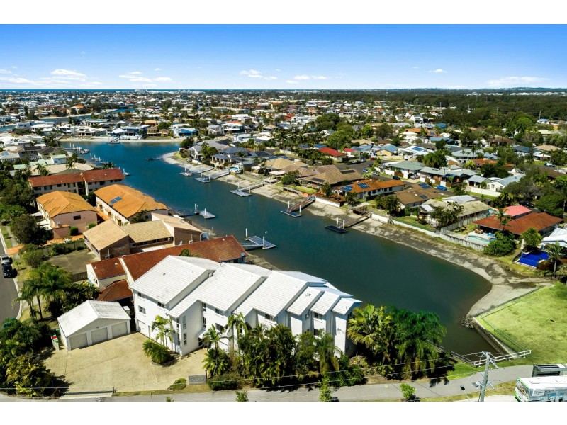 Unit 5/91 Goonawarra Drive, Mooloolaba QLD 4557