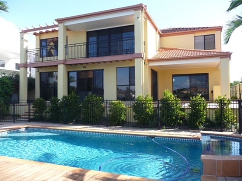 33 Neerim Drive, Mooloolaba QLD 4557