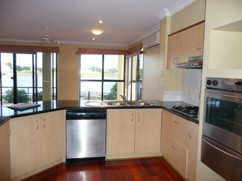 33 Neerim Drive, Mooloolaba QLD 4557
