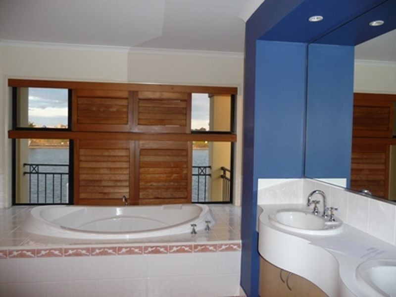 33 Neerim Drive, Mooloolaba QLD 4557