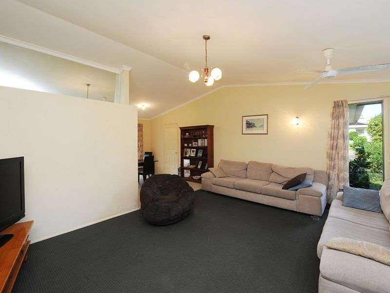 50 Oceanview Avenue, Mooloolaba QLD 4557