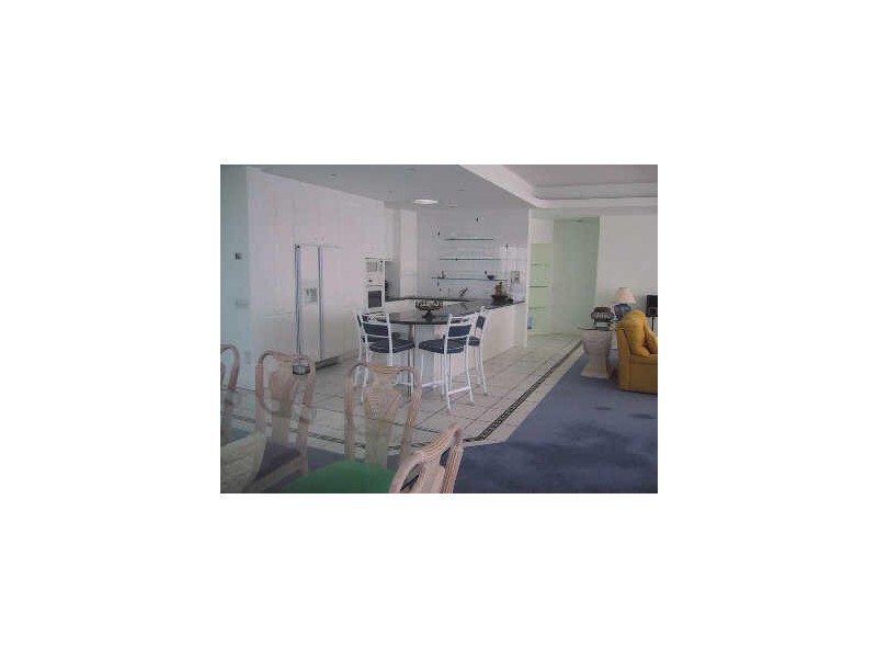 61/140 Alexandra Parade, Alexandra Headland QLD 4572