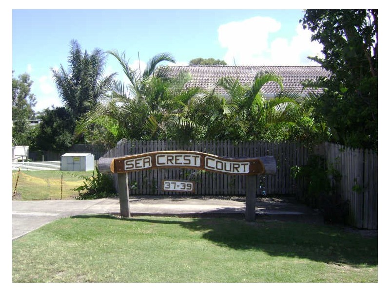 1/37-39 Edward Street, Alexandra Headland QLD 4572