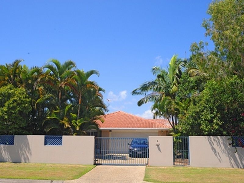6 Maroochy Waters Drive, Maroochydore QLD 4558