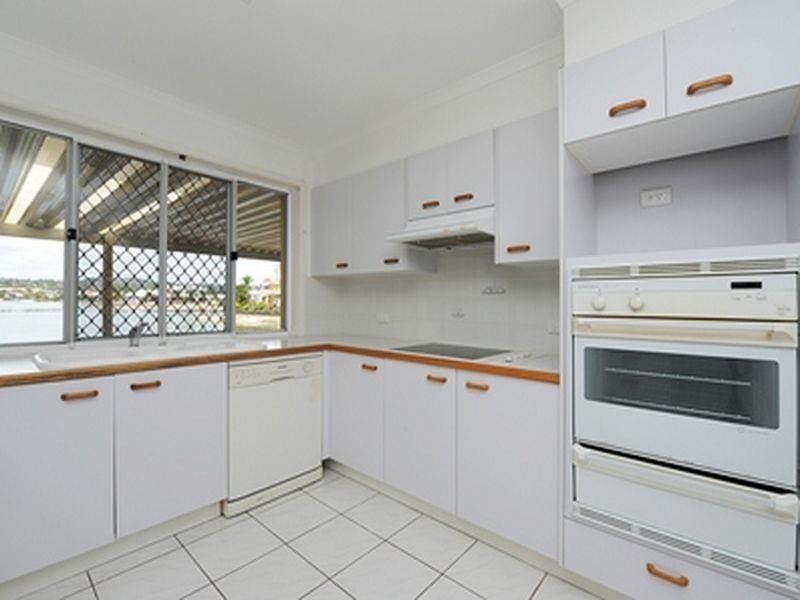 6 Maroochy Waters Drive, Maroochydore QLD 4558