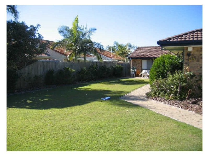 17 Island Court, Minyama QLD 4575
