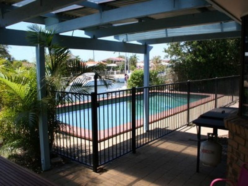 17 Island Court, Minyama QLD 4575