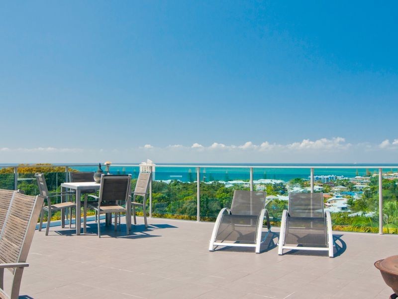 21 Yakola Parade, Alexandra Headland QLD 4572