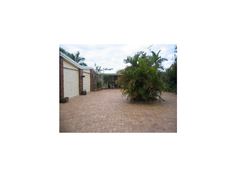 7 Birubi Court, Minyama QLD 4575