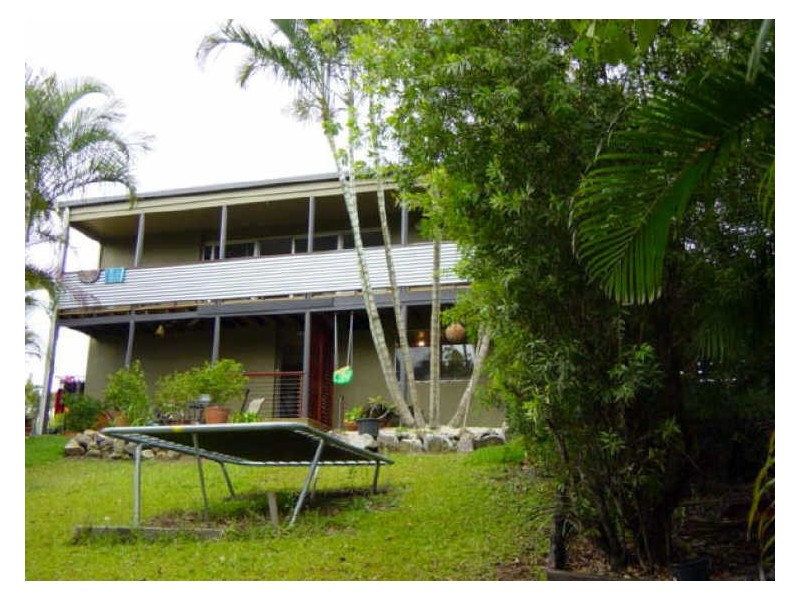 11 Kawana Street, Alexandra Headland QLD 4572
