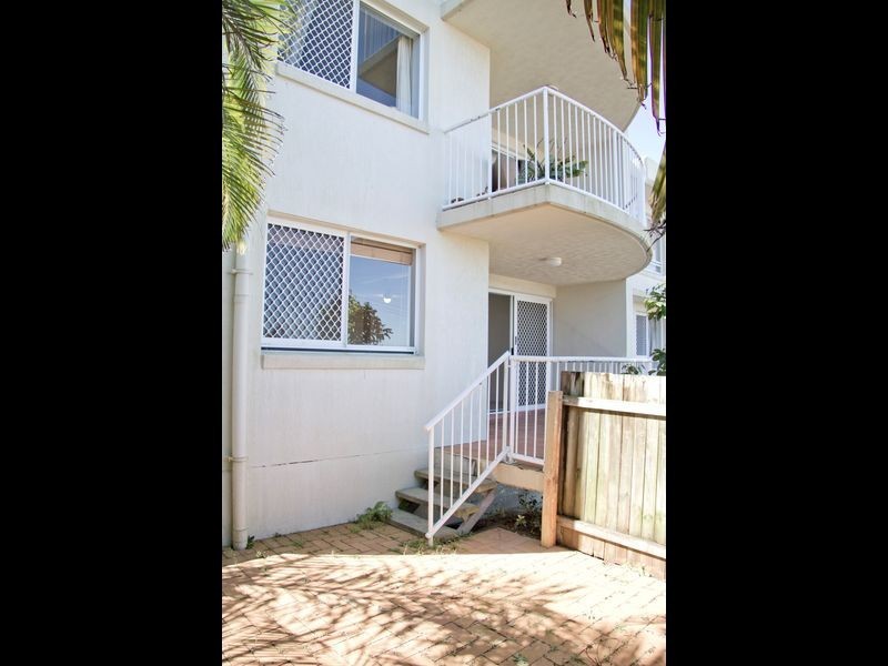 1/2 Douglas Street, Mooloolaba QLD 4557