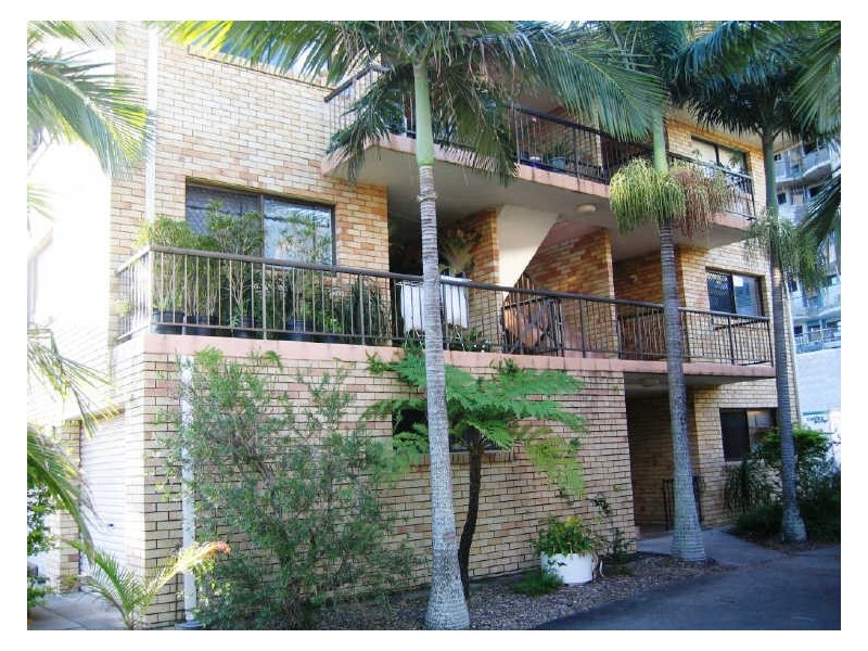 1/12 Muraban Street, Mooloolaba QLD 4557