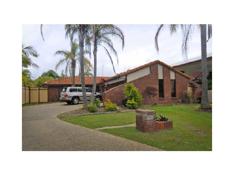 18 Aroona Ave, Buddina QLD 4575