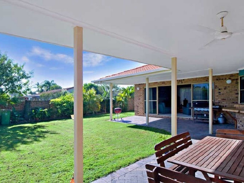 1 Churinga Street, Minyama QLD 4575