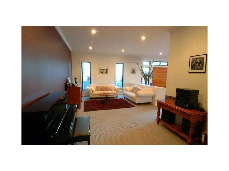 16 Coachwood Street, Buderim QLD 4556