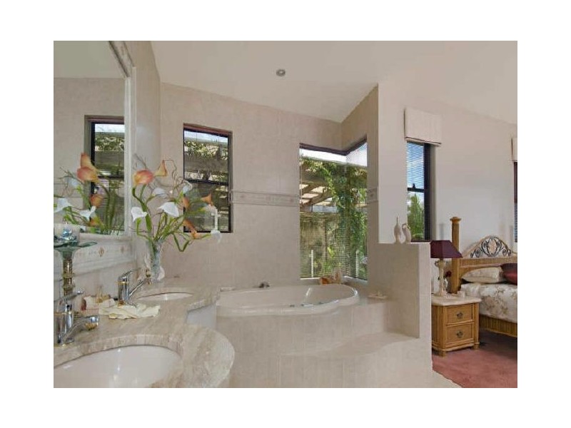 1 Mayfair Lane, Buderim QLD 4556