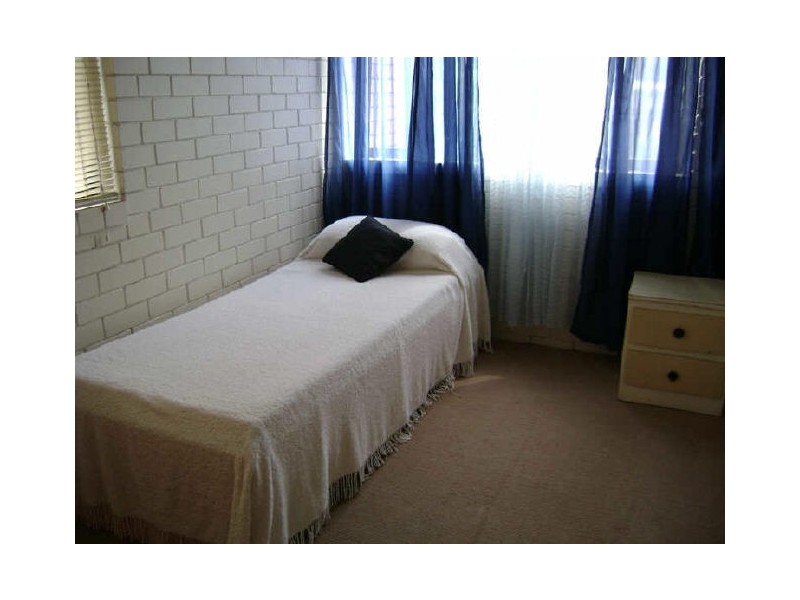 Unit 8/278 Alexandra Parade, Alexandra Headland QLD 4572