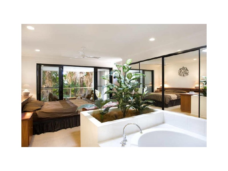 64/1 Poinsettia Court, Mooloolaba QLD 4557