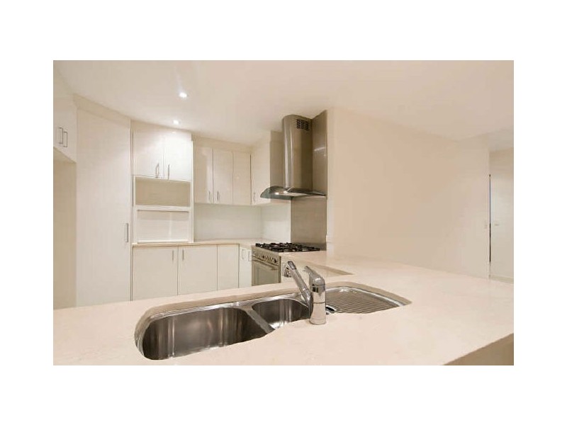 Unit 4/8 Leo Cresent, Alexandra Headland QLD 4572