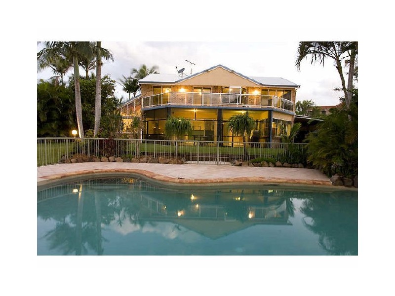 19 Paraka Ct, Mountain Creek QLD 4557