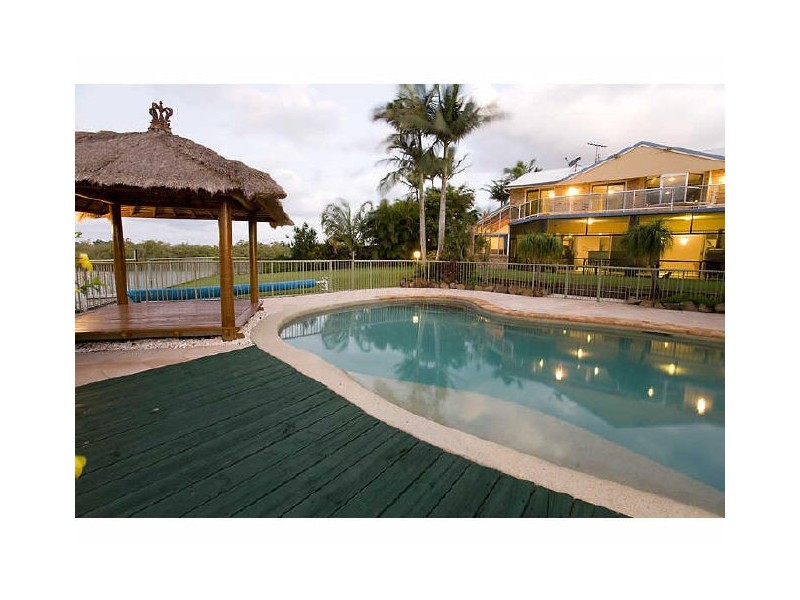 19 Paraka Ct, Mountain Creek QLD 4557