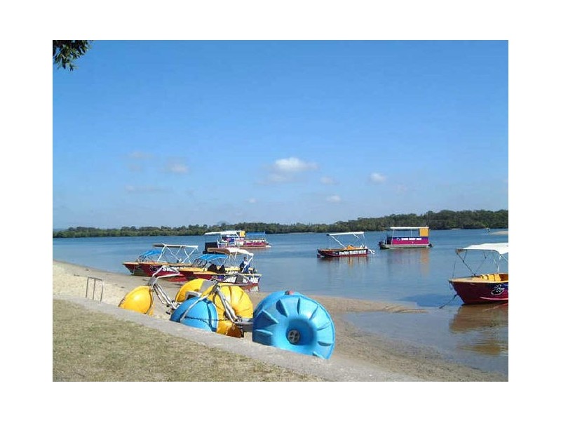 4/13 Bradman Avenue, Maroochydore QLD 4558