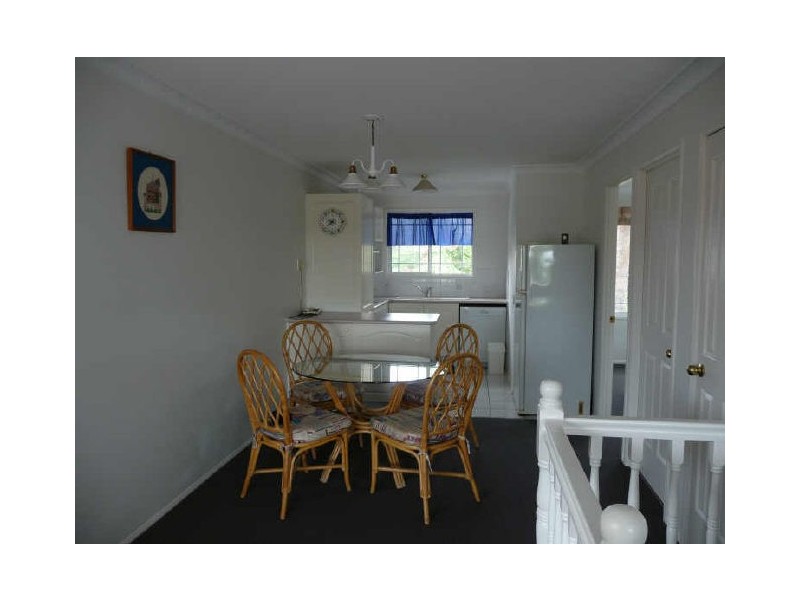 4/13 Bradman Avenue, Maroochydore QLD 4558