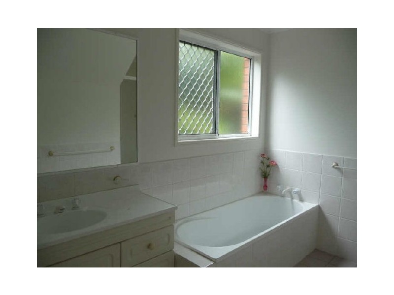 4/13 Bradman Avenue, Maroochydore QLD 4558