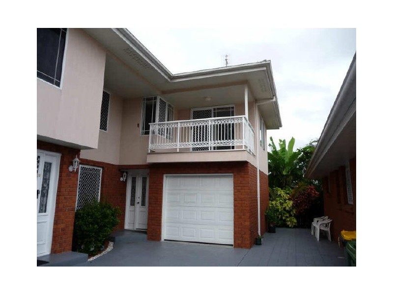 4/13 Bradman Avenue, Maroochydore QLD 4558