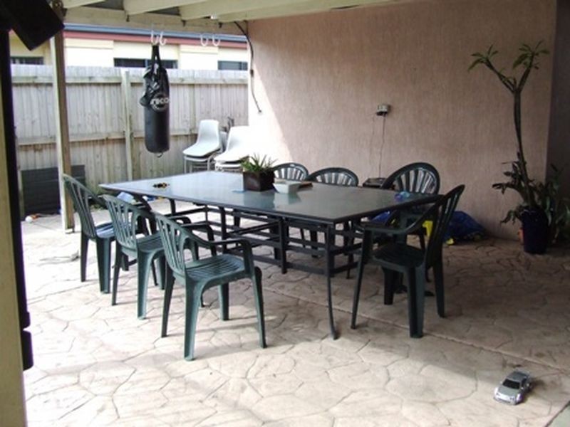 32 Nicklin Way, Kawana QLD 4701
