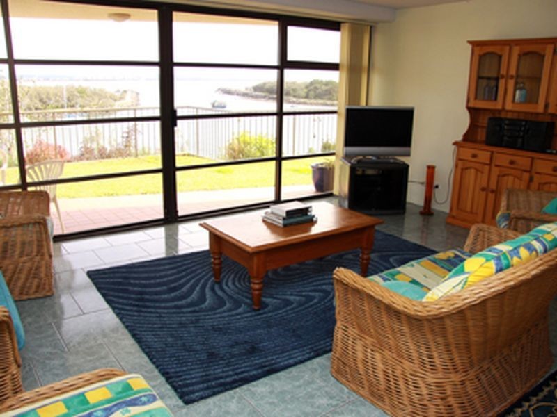 U2/10 Pacific Boulevard, Buddina QLD 4575