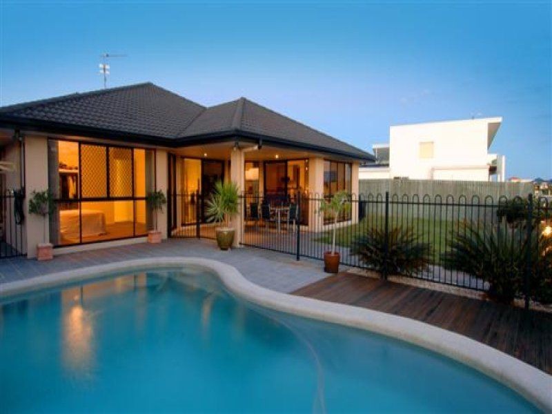 54 Sunbird Chase, Parrearra QLD 4575