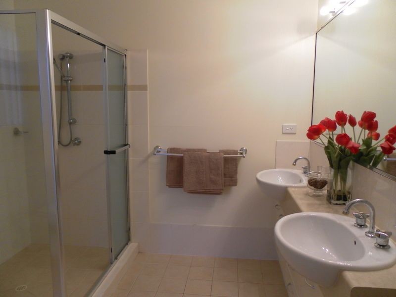 54 Sunbird Chase, Parrearra QLD 4575