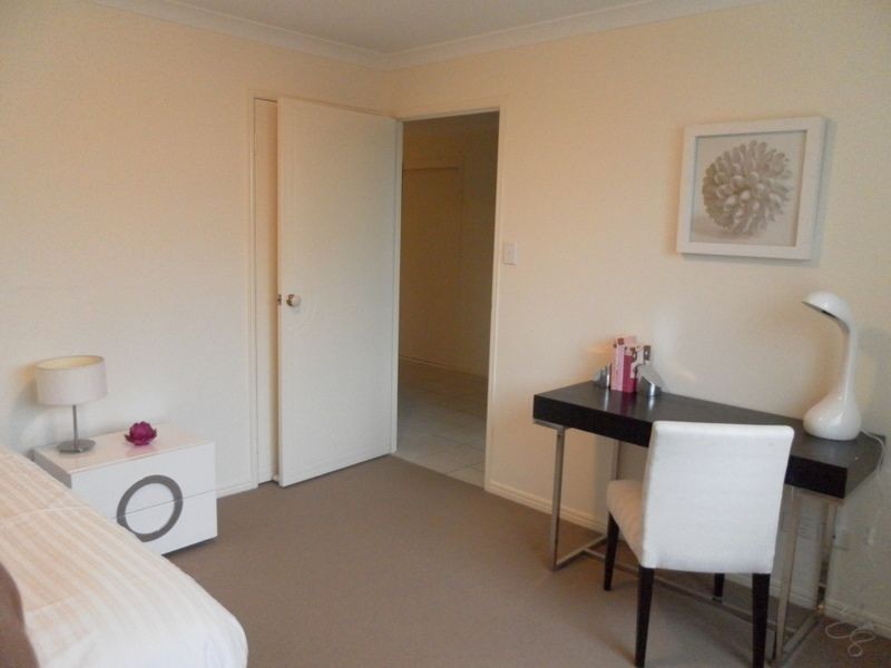 54 Sunbird Chase, Parrearra QLD 4575