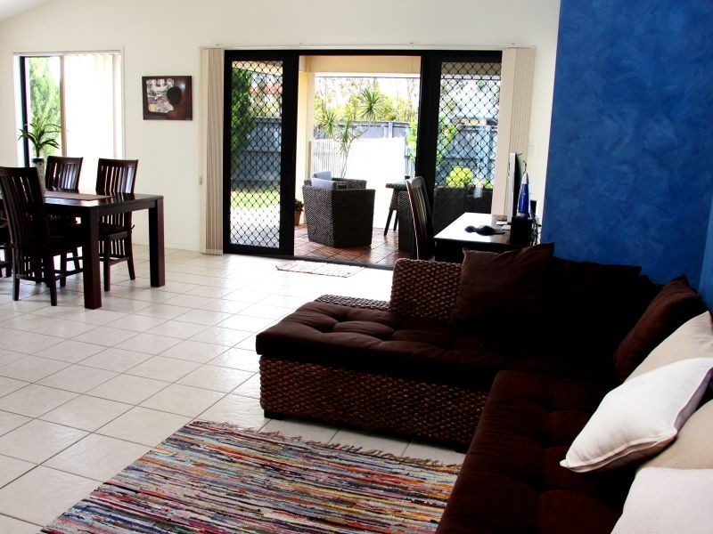 17 Malta Place, Kawana Waters QLD 4575