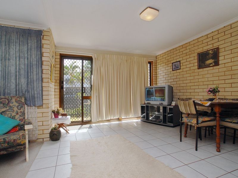 1/21 Walan Street, Mooloolaba QLD 4557