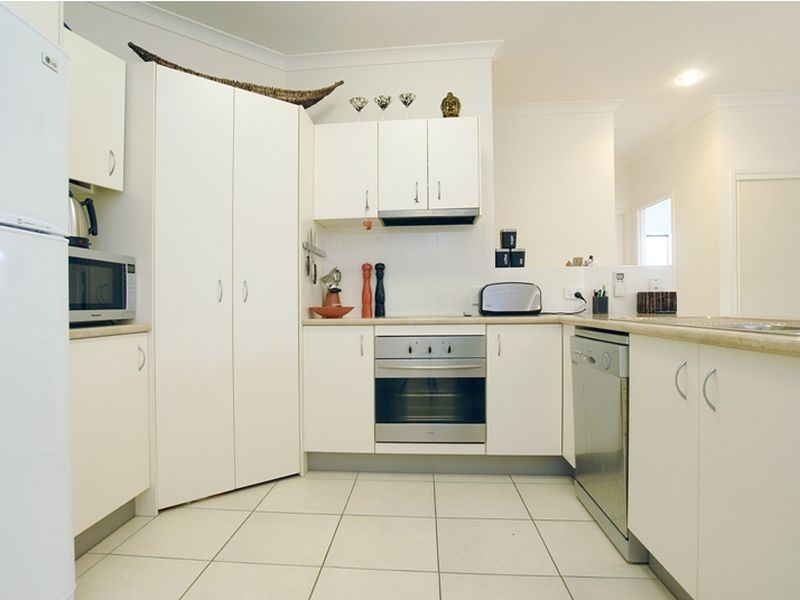 48 Kurrajong Crescent, Meridan Plains QLD 4551