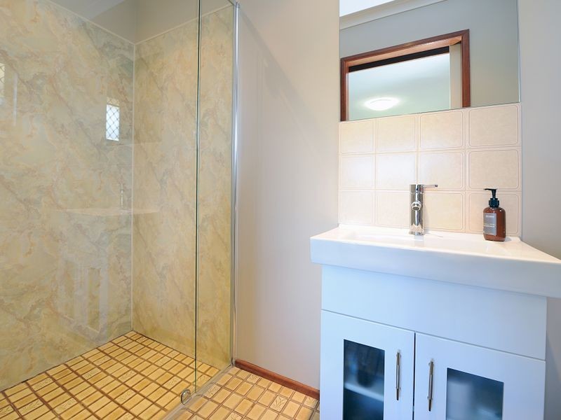 6 Bluebird Pde, Bokarina QLD 4575
