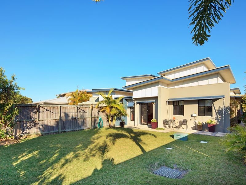 1/7 Suzanne Close, Mudjimba QLD 4564