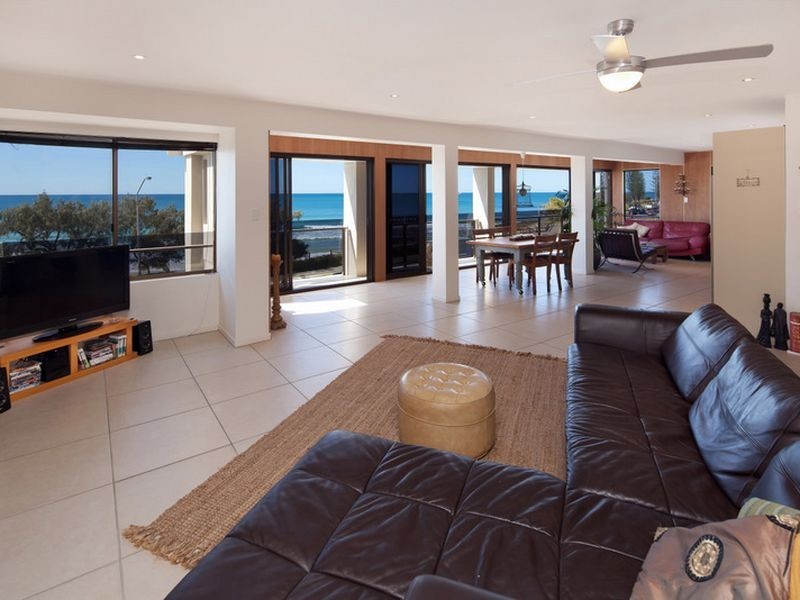 Penthouse/21 Boolarong Crescent, Alexandra Headland QLD 4572