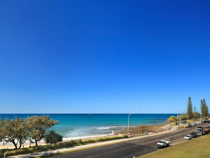 Penthouse/21 Boolarong Crescent, Alexandra Headland QLD 4572