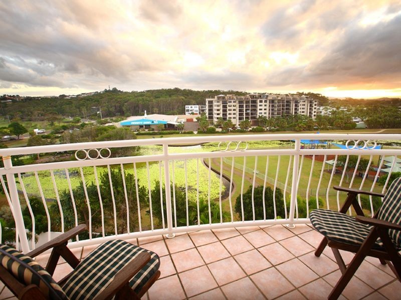 63/140-144 Alexandra Parade, Alexandra Headland QLD 4572