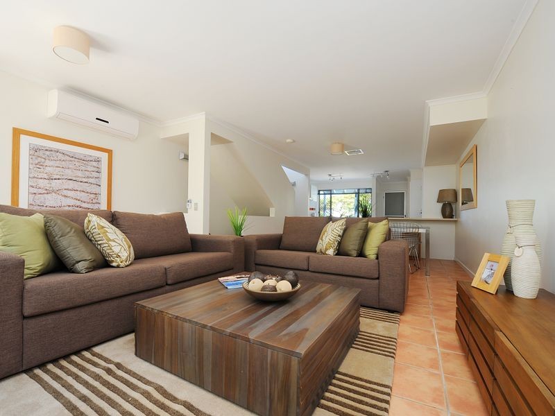 1/67 Buderim Avenue, Mooloolaba QLD 4557